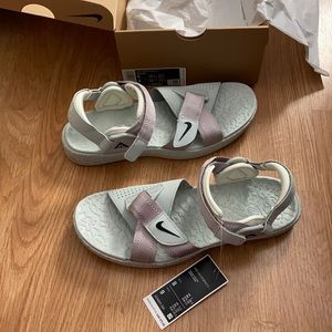 Nike ACG air deschutz+ sandals